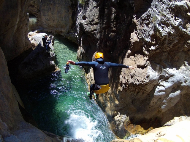  Jumping into the bed of the Rio Verde 